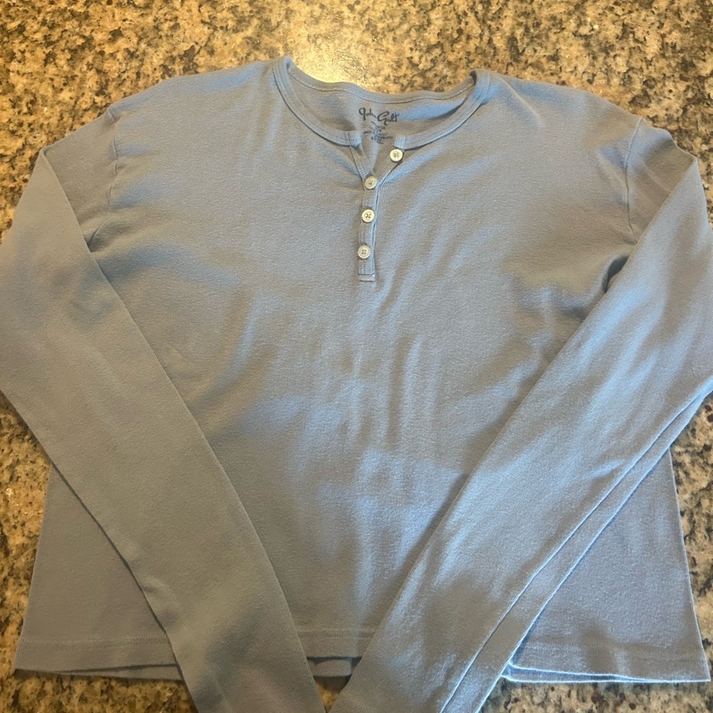 Brandy Melville cropped long sleeve shirt